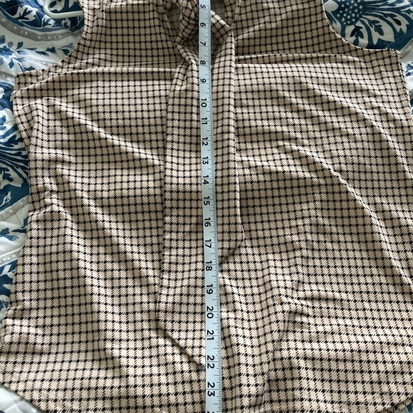 4/$25 Adrianna Papell Checkered Collared Blouse with Front Tie Women’s M - Picture 9 of 9